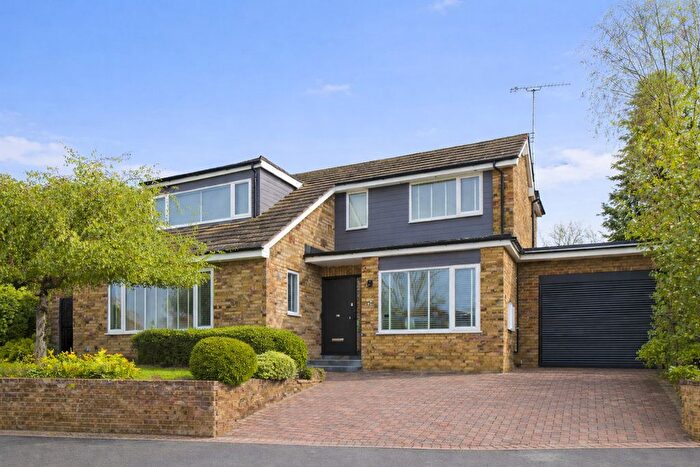 4 Bedroom Detached House For Sale In Parkhill Road, Hemel Hempstead, HP1