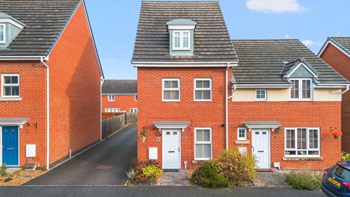 3 Bedroom Semi-Detached House For Sale In Fairmont Drive, Great Sankey, WA5