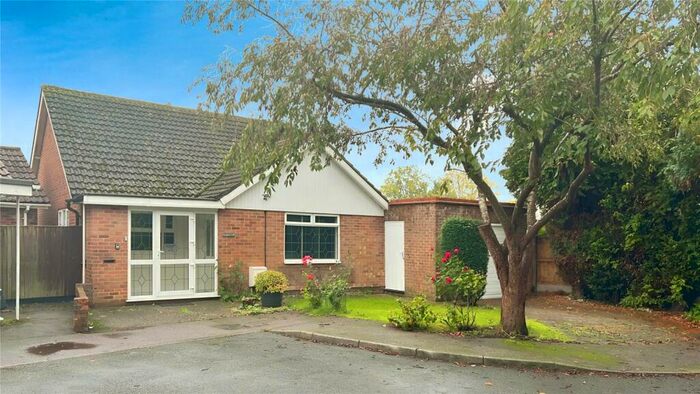 3 Bedroom Bungalow To Rent In London Road, Newington, Sittingbourne, Kent, ME9