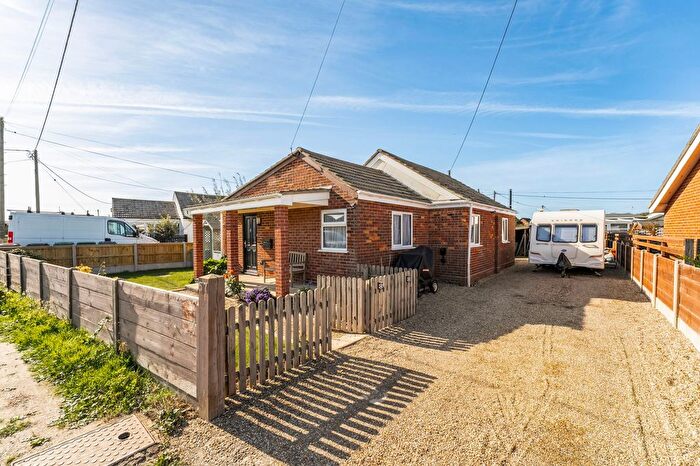 2 Bedroom Detached Bungalow For Sale In Newlands Estate, Bacton, NR12