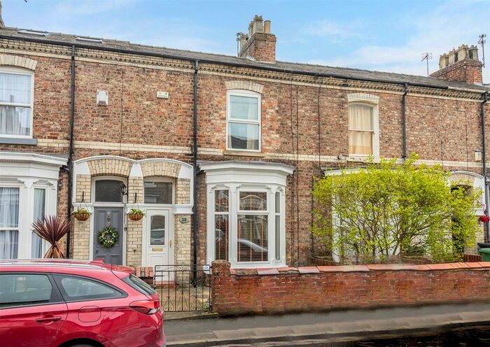 3 Bedroom Terraced House To Rent In Vyner Street, York, YO31