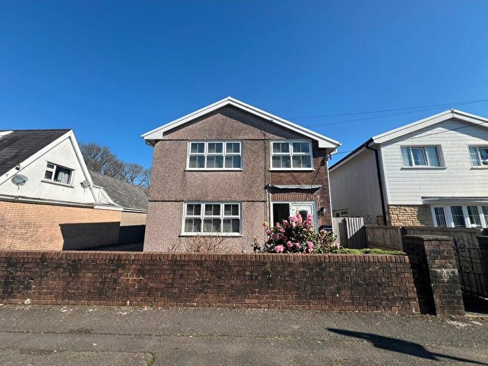 3 Bedroom Detached House For Sale In School Road, Crynant, Neath, Neath Port Talbot., SA10