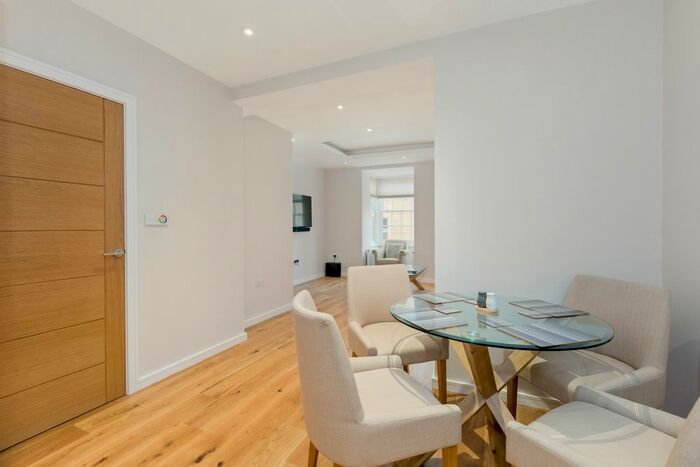 2 Bedroom Flat To Rent In Sheet Street, Windsor, SL4