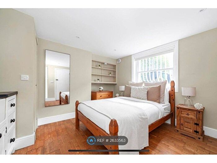 2 Bedroom Flat To Rent In Basement, London, SW8
