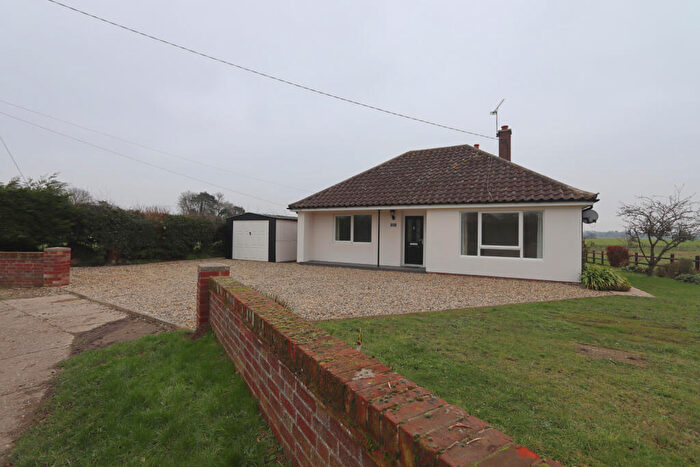 3 Bedroom Bungalow To Rent In Church Lane, Kirton, IP10