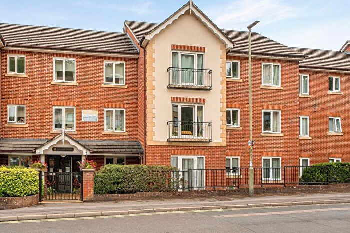2 Bedroom Flat For Sale In Stafford Road, Flat, Caterham, Caterham, CR3
