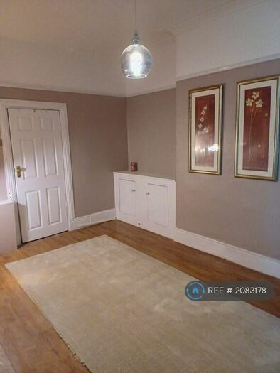 1 Bedroom Flat To Rent In Woodchurch Lane, Birkenhead, CH42