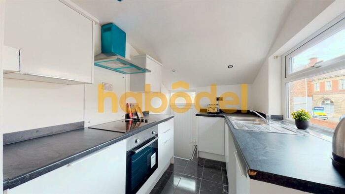 4 Bedroom Flat To Rent In Vine Street, Wallsend, NE28