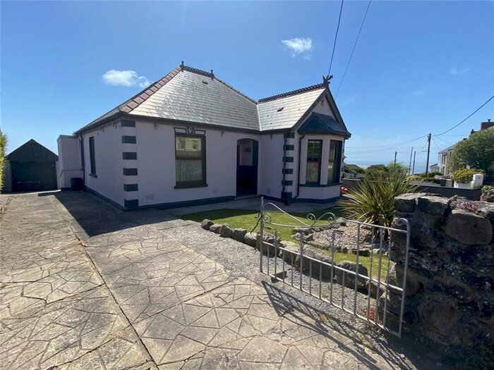 4 Bedroom Detached House For Sale In Heol Gwermont, Llansaint, Kidwelly, SA17