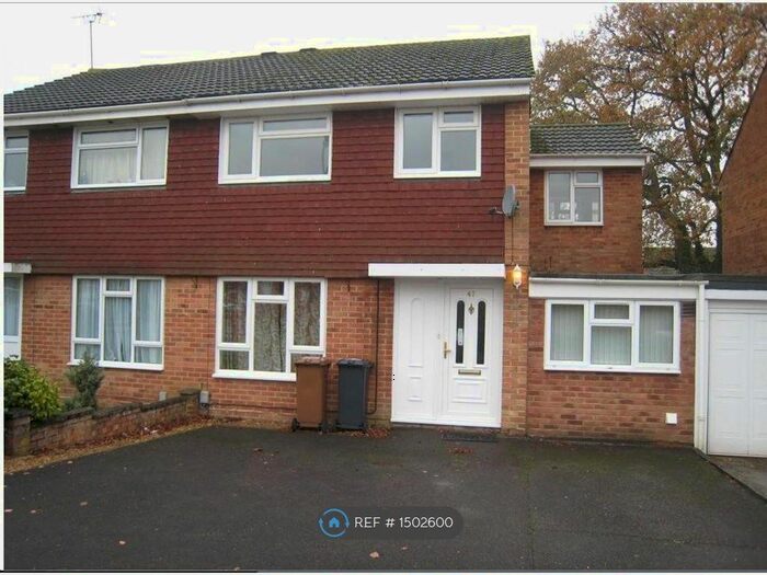 4 Bedroom Semi-Detached House To Rent In North Baddesley, North Baddesley, SO52