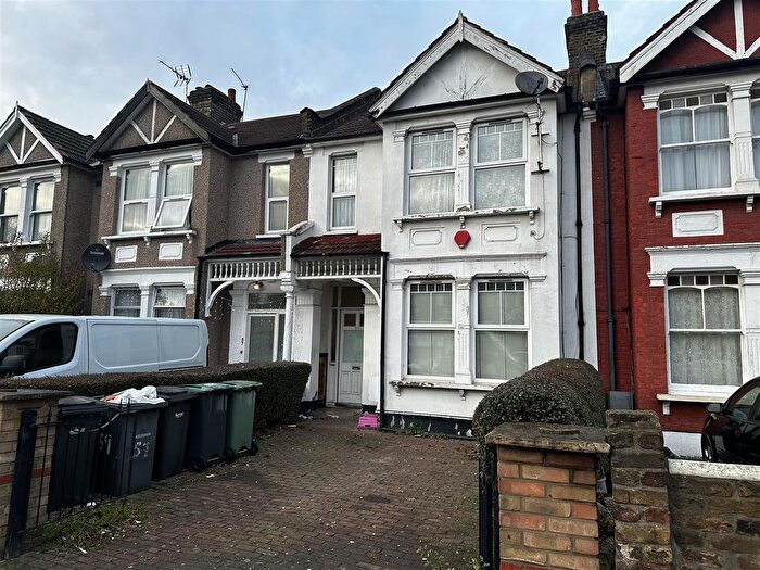 3 Bedroom Terraced House For Sale In Lansdowne Road, London, N17