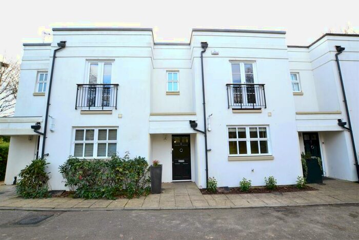 3 Bedroom Terraced House To Rent In Notley Place, RG4