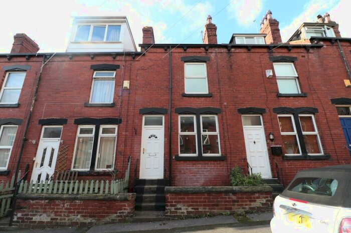 2 Bedroom House To Rent In Moorfield Avenue, Leeds, West Yorkshire, Uk, LS12