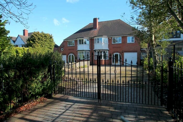 4 Bedroom Semi-Detached House To Rent In St Bernards Road, Solihull, B92