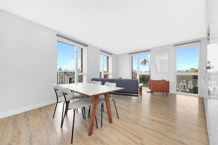 2 Bedroom Apartment To Rent In Martel Place, E8