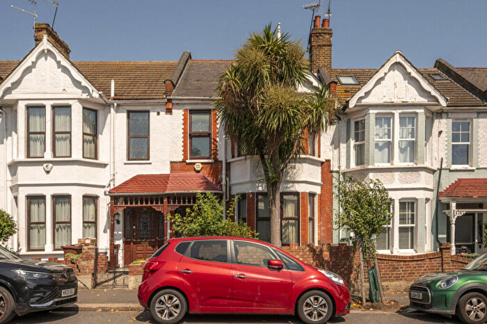 3 Bedroom Terraced House For Sale In James Lane, Leytonstone, London, E10