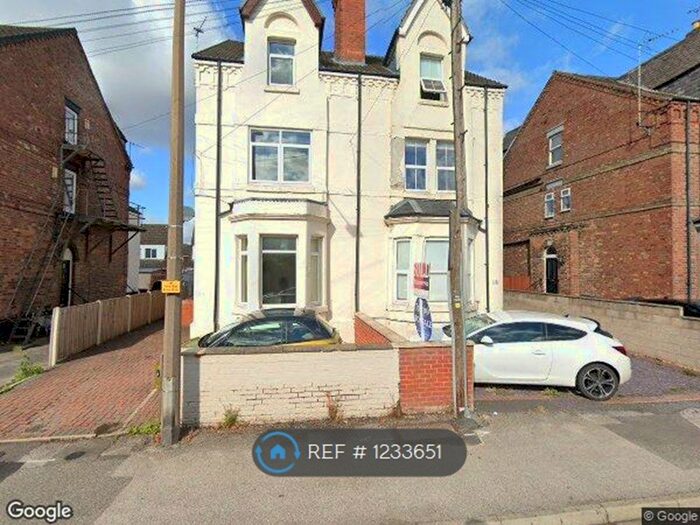 5 Bedroom Semi-Detached House To Rent In Lilac Grove, Beeston, Nottingham, NG9