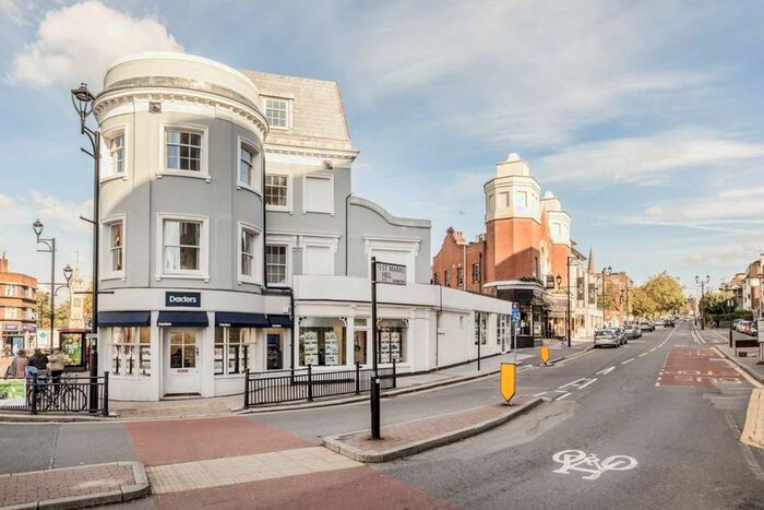 2 Bedroom Flat To Rent In Claremont Road, Surbiton, KT6