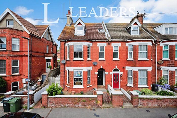 1 Bedroom Apartment To Rent In Bedford Grove, BN21