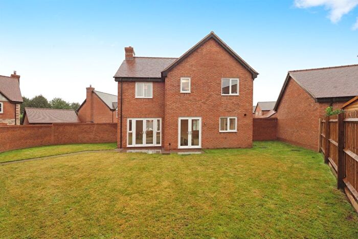 4 Bedroom Detached House For Sale In Priory Close, Breedon-On-The-Hill, Derby, DE73