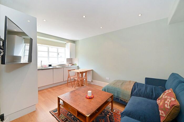 1 Bedroom Flat To Rent In Sloane Avenue Mansions, Kensington And Chelsea, London, SW3