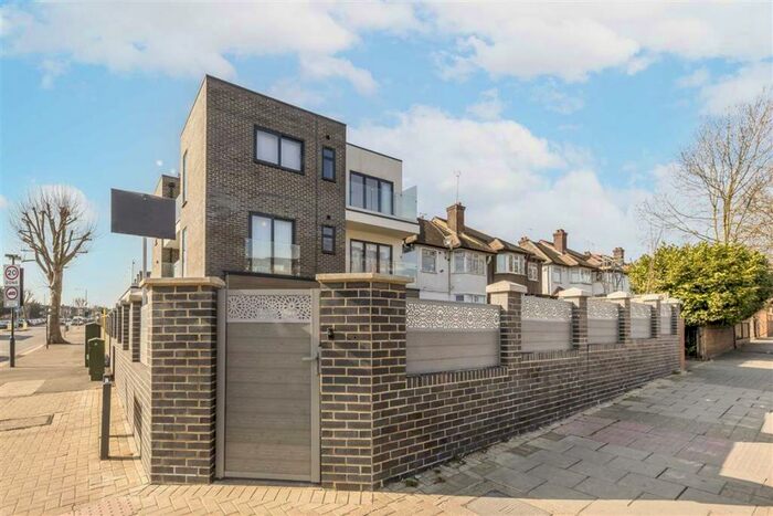 Studio To Rent In Dollis Hill Lane, Cricklewood, NW2