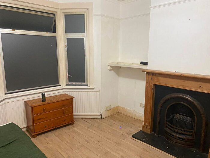 Studio To Rent In Forest Road, Cheshunt, EN8