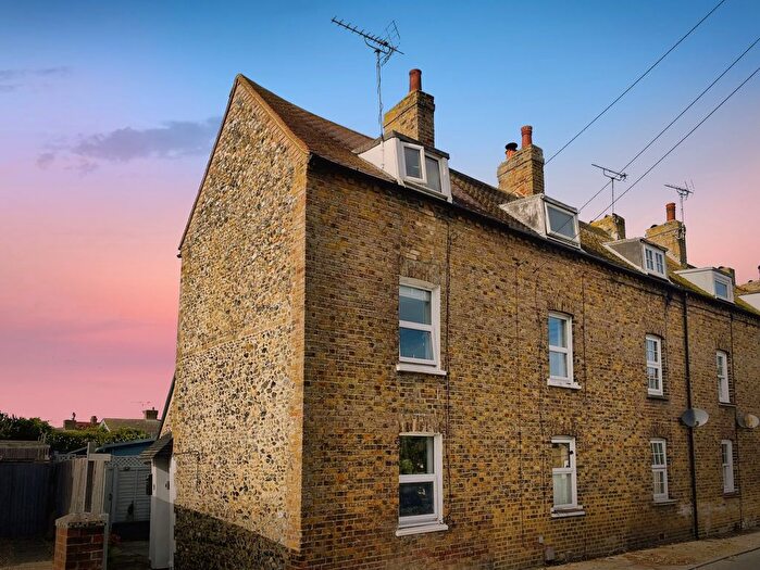 2 Bedroom End Of Terrace House For Sale In Epple Road, Birchington, CT7