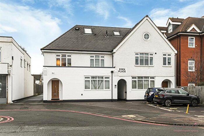 2 Bedroom Flat To Rent In London Road, Cheam, Sutton, SM3