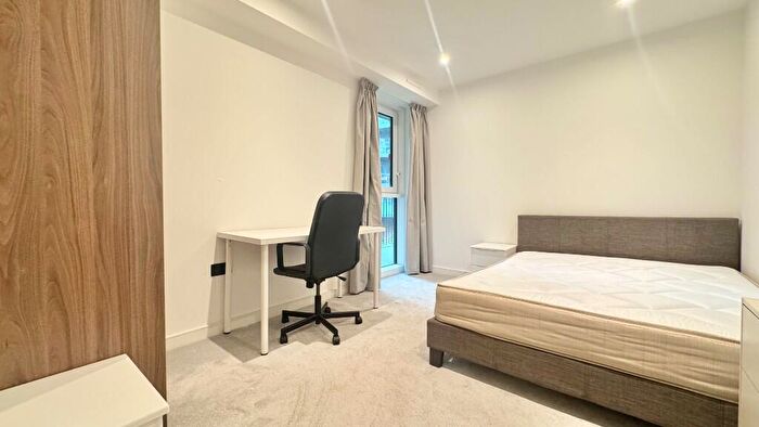 2 Bedroom Apartment To Rent In Heritage Walk, Kingston Upon Thames, Surrey, KT1