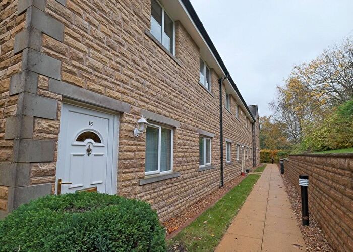 2 Bedroom Apartment To Rent In Paddock Top Mews, Colne, Lancashire, BB8