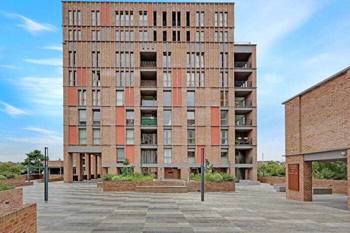 2 Bedroom Flat To Rent In Oberman Road, London, NW10