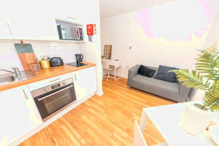 Flat To Rent In The Campus, Frederick Road, Salford, M6