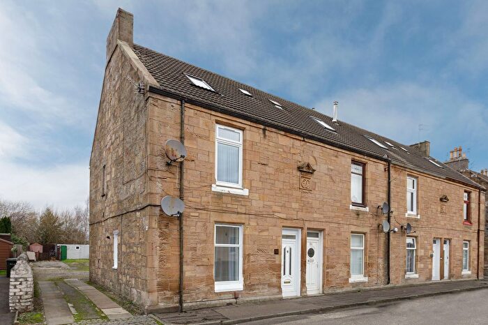 2 Bedroom Flat For Sale In Kelvin Street, Grangemouth, FK3