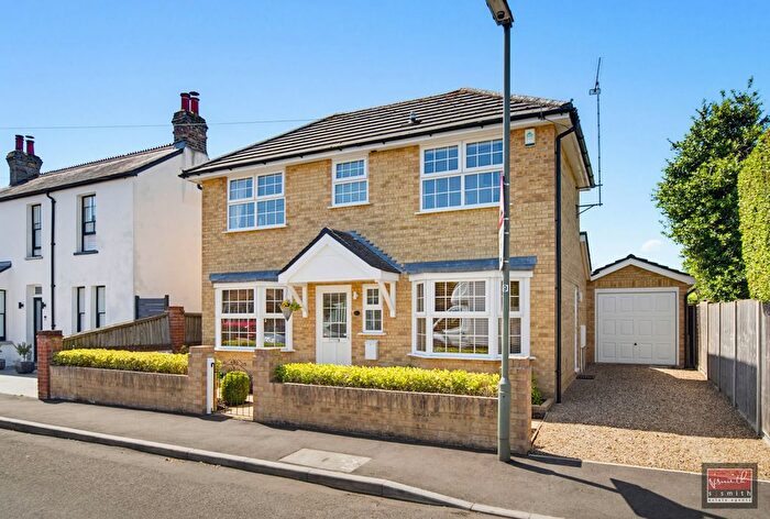 2 Bedroom Detached House For Sale In Oakfield Road, Ashford, TW15