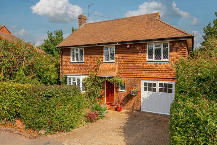 4 Bedroom Detached House To Rent In Glebe Road, Ashtead, KT21