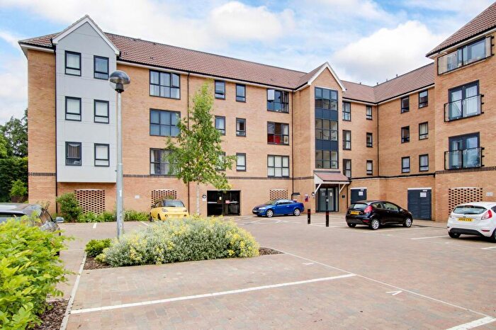 2 Bedroom Flat To Rent In Marbled White Court, Little Paxton, PE19