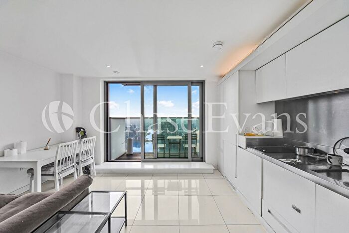 Studio For Sale In Pan Peninsula, Canary Wharf, London, E14