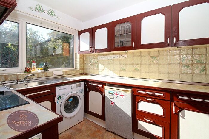 3 Bedroom Semi-Detached House For Sale In Kirby Close, Newthorpe, Nottingham, NG16