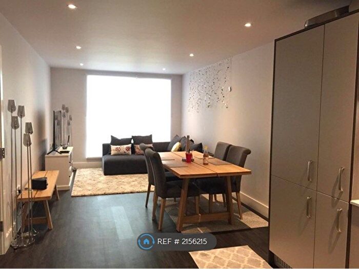 2 Bedroom Flat To Rent In Aria Apartments, Leicester, LE1
