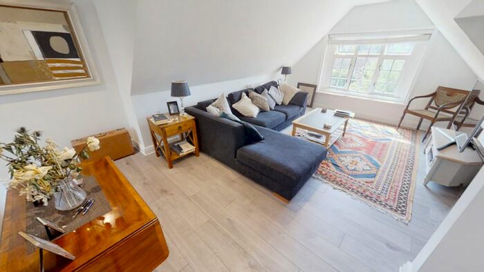 2 Bedroom Flat To Rent In Firfield, Grove Road, Merrow, GU1