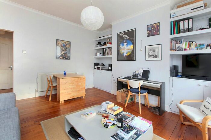 1 Bedroom Flat To Rent In Gresham Road, Brixton, SW9