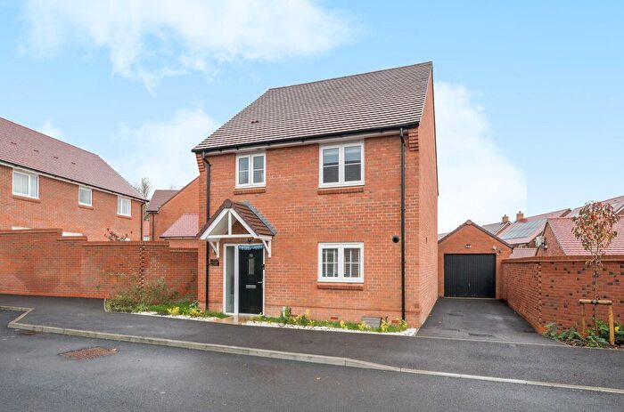 3 Bedroom Detached House For Sale In Merion Road, Botley, Southampton, Hampshire, SO32