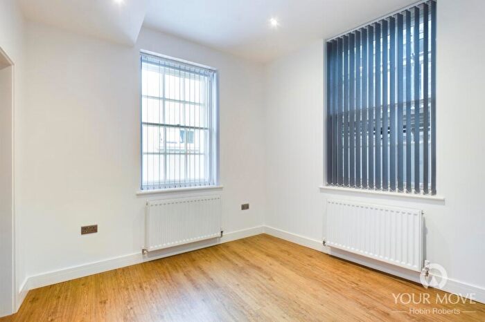 1 Bedroom Flat To Rent In Market Square, Northampton, NN1