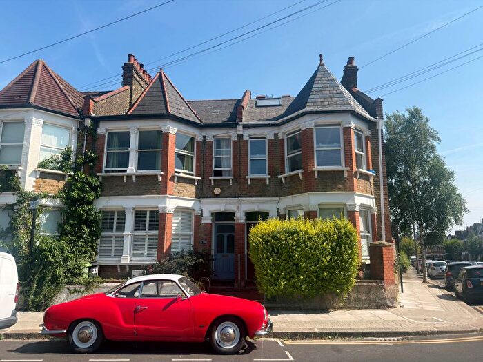 2 Bedroom Flat To Rent In Keston Road, London, N17