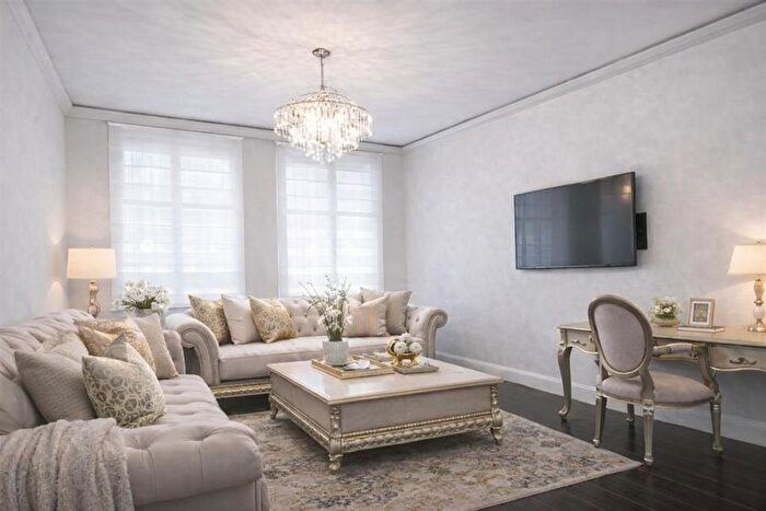 1 Bedroom Flat To Rent In Great Cumberland Place, Hyde Park, W1H