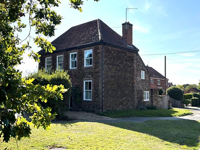 2 Bedroom Semi-Detached House For Sale In The Green, North Wootton, PE30
