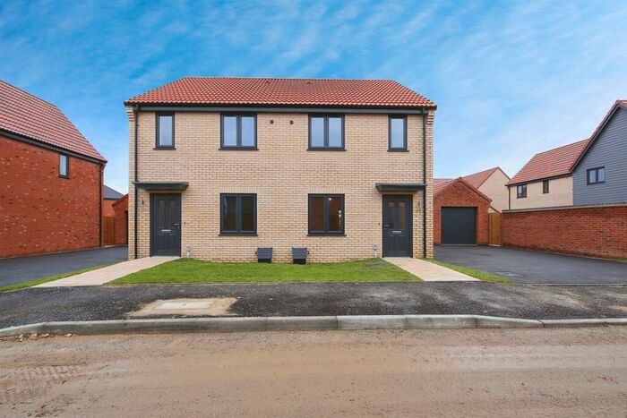 2 Bedroom Semi-Detached House For Sale In Emerald Road, Surfleet, Spalding, PE11