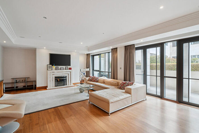 3 Bedroom Apartment For Sale In Charters Road, Ascot, SL5