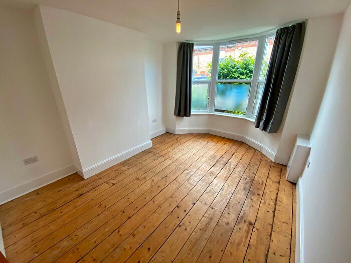 1 Bedroom Flat To Rent In Herbert Street, Taunton, TA2